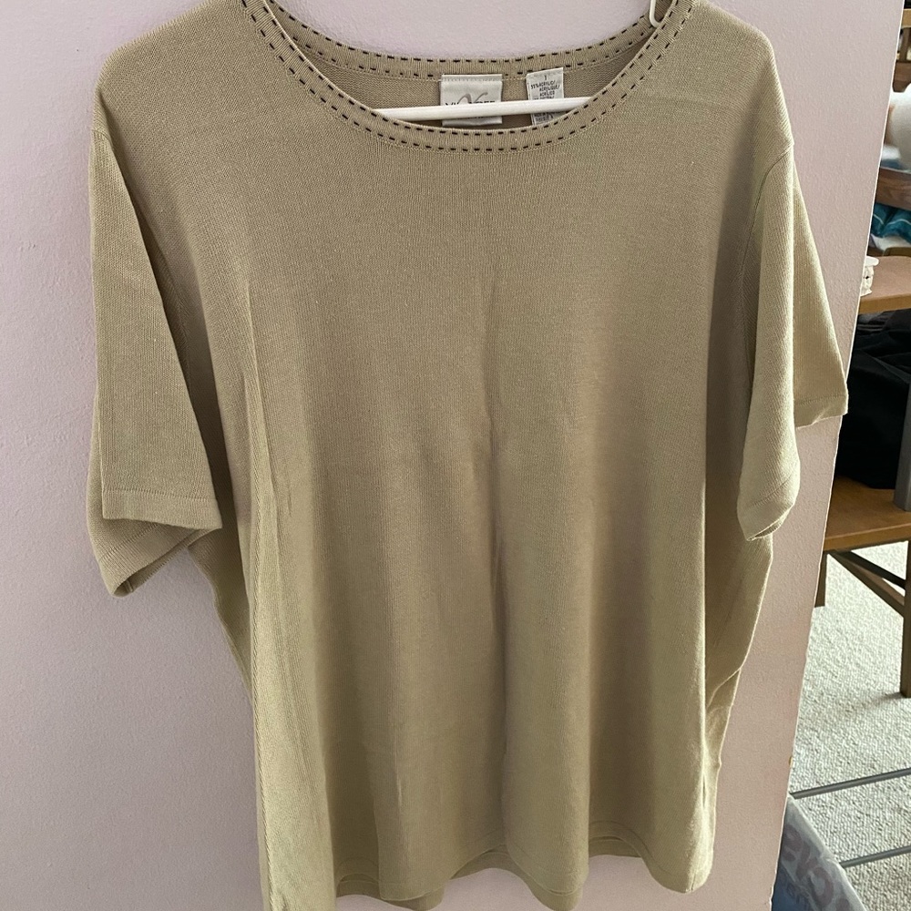 Villager Signature Top